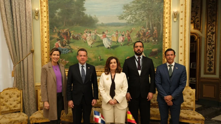 Cámara de Santo Domingo presenta ventajas de invertir en RD durante la SEDE en Madrid