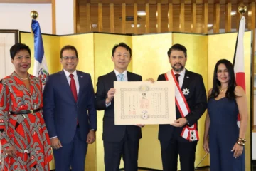 Embajador dominicano en Brasil recibe condecoración Gran Cordón del Gobierno del Japón Embajador dominicano en Brasil recibe condecoración Gran Cordón del Gobierno del Japón