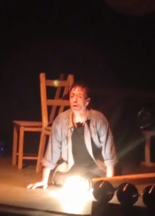 En-otra-accion-dramatica-el-actor-Roberto-Peloni-523x728 En-otra-accion-dramatica-el-actor-Roberto-Peloni-523x728