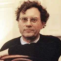  En el análisis al psiconalista Felix Guattari se precisa que el dramaturgo se convierte en mediador, personaje y espectador dentro de su propio estilo escritural. (Fuente externa).