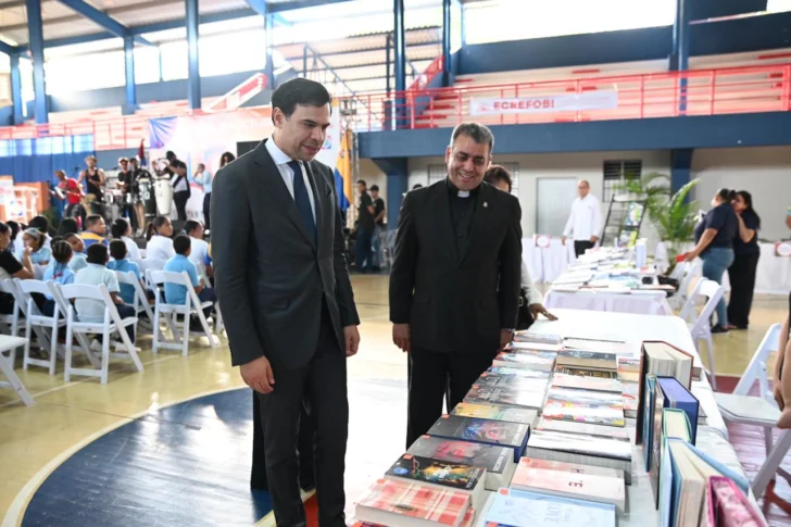 Feria Regional del Libro y la Cultura del Nordeste 2025 recibe multitudinario apoyo