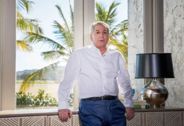 Fernando Hazoury felicita a David Collado por recibir la distinción de ONU Turismo como ministro de las Américas