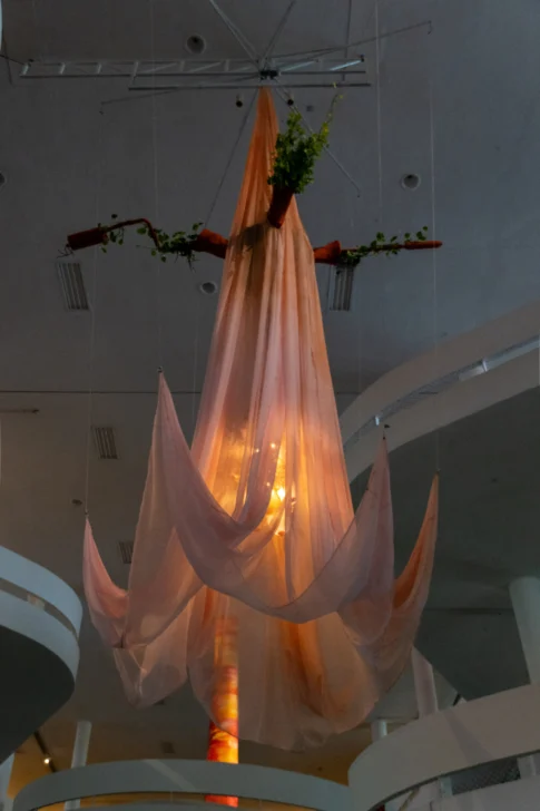  Flow, Flower Bloom de Laure Prouvost. Fotografia de Ana Carolina Traumuller