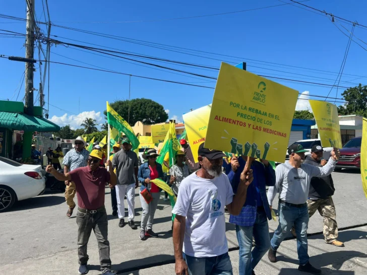 Frente Amplio lleva a cabo en Nagua quinta protesta contra alto costo de la canasta familiar