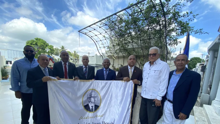 Recuerdan a don Juan Bosch en el 24 aniversario de su partida física