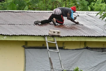 El huracán Melissa, de categoría 5, azota Jamaica con vientos y lluvias devastadores El huracán Melissa, de categoría 5, azota Jamaica con vientos y lluvias devastadores