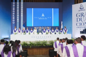 ISFODOSU entrega al país 1,091 nuevos maestros