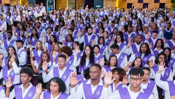 ISFODOSU entrega al país 1,091 nuevos maestros ISFODOSU entrega al país 1,091 nuevos maestros