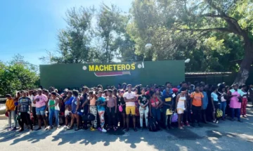 El ejército detiene a más de cien haitianos indocumentados en operativos en la Línea Noroeste El ejército detiene a más de cien haitianos indocumentados en operativos en la Línea Noroeste