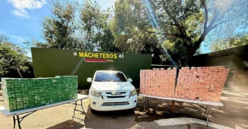 El ejército incautó en Santiago Rodríguez una camioneta con más de 120,000 cigarrillos de contrabando El ejército incautó en Santiago Rodríguez una camioneta con más de 120,000 cigarrillos de contrabando