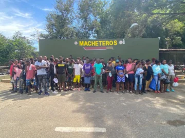 El ejército detiene a 126 haitianos sin documentos El ejército detiene a 126 haitianos sin documentos
