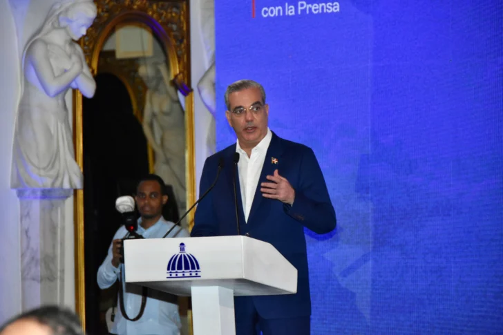 Abinader: 'en las próximas semanas podríamos aplicar parte de las recomendaciones del CES”