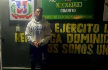 El ejército detuvo a 28 inmigrantes haitianos indocumentados