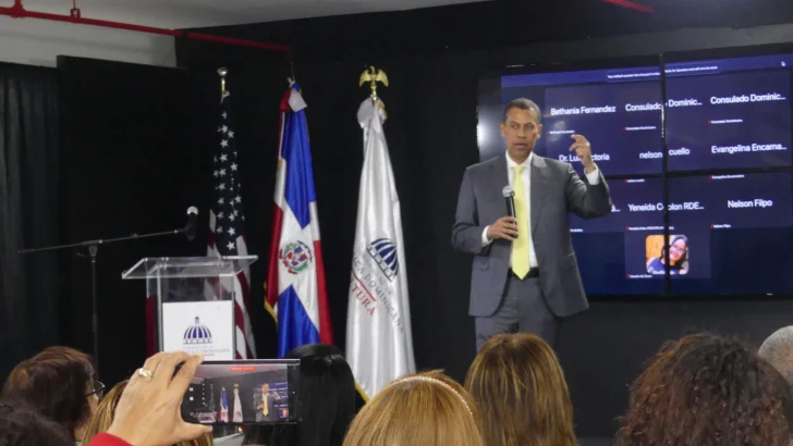 Capacitarán a diáspora dominicana en EEUU para evitar pago de impuesto a remesas Capacitarán a diáspora dominicana en EEUU para evitar pago de impuesto a remesas