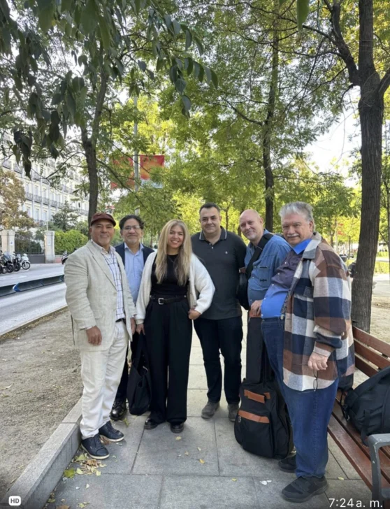 IX-Congreso-Global-de-Metapoesia-2025-–-Recibimiento-Oficial-en-Madrid-5-558x728