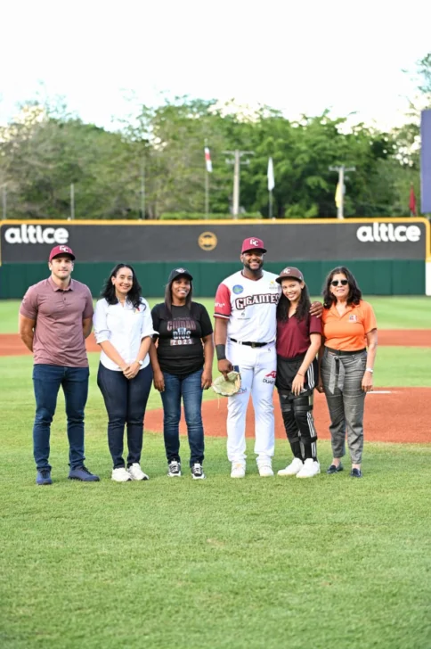 Gigantes del Cibao reconocen labor del Centro de Rehabilitación San Francisco Gigantes del Cibao reconocen labor del Centro de Rehabilitación San Francisco