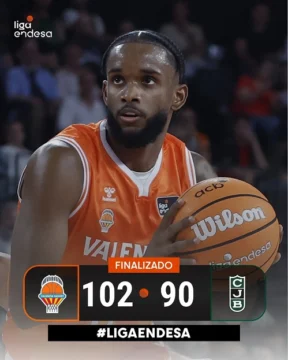 La magia del dominicano Jean Montero relanza al Valencia en el duelo de invictos