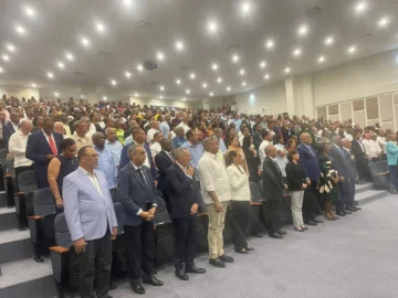 Julito Fulcar rinde cuentas y presenta el Plan estratégico de desarrollo sostenible de Peravia