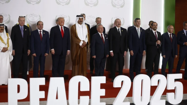 Trump y sus homólogos de Egipto, Catar y Turquía firman el fin de la guerra en Gaza Trump y sus homólogos de Egipto, Catar y Turquía firman el fin de la guerra en Gaza