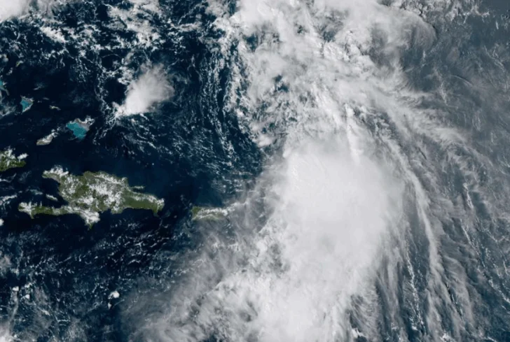 La tormenta Karen surge en el Atlántico norte mientras Jerry causa lluvias en Puerto Rico