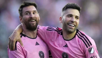 ¿Quién me va a dar los pases atrás ahora?, pregunta Messi por retiro de Jordi Alba