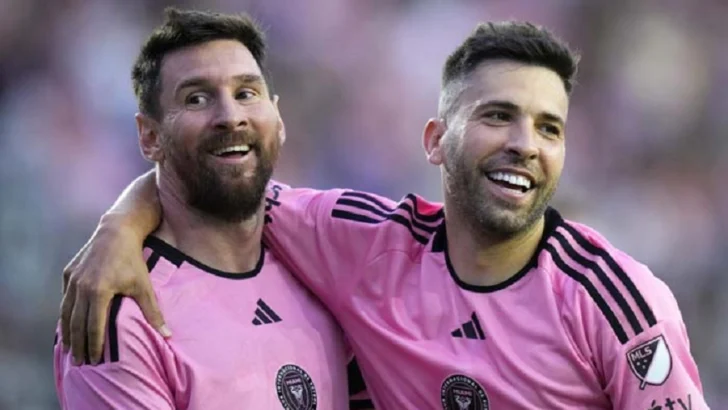¿Quién me va a dar los pases atrás ahora?, pregunta Messi por retiro de Jordi Alba ¿Quién me va a dar los pases atrás ahora?, pregunta Messi por retiro de Jordi Alba