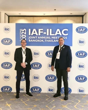 RD se posiciona como referente de calidad y competitividad en foro mundial de acreditación