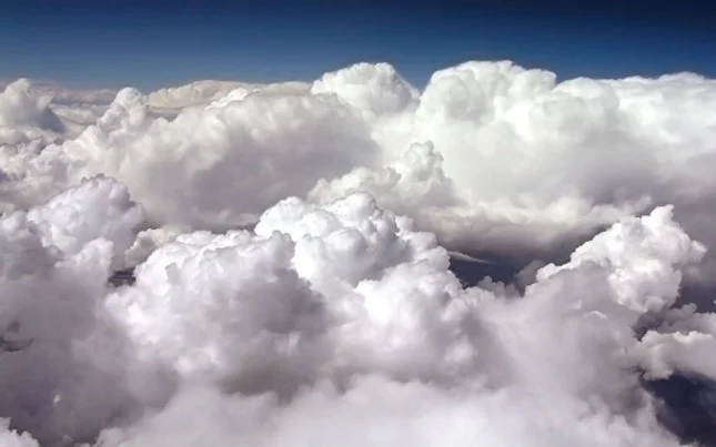 La metáfora, de las nubes de algodón y otros objetos La metáfora, de las nubes de algodón y otros objetos