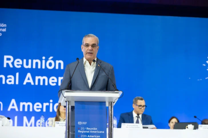 Abinader afirma que el turismo es principal industria del país