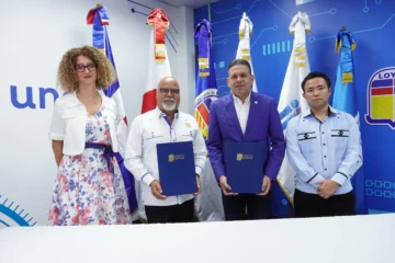 Proindustria entrega equipos al Loyola para fomentar startups industriales