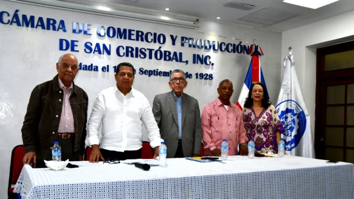 Puello Báez considera redes sociales han sido tomadas por la vulgaridad y la insolencia, por falta de control