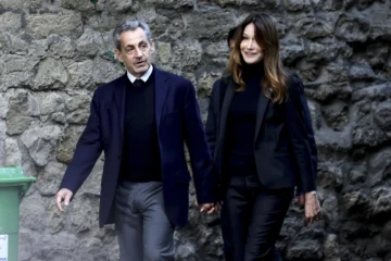 Sarkozy, primer expresidente francés que va del brillo del Elíseo a la sombra de La Santé Sarkozy, primer expresidente francés que va del brillo del Elíseo a la sombra de La Santé