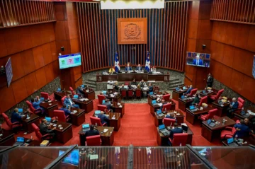 Senado aprobó a unanimidad y en primera lectura modificación al Código de Trabajo Senado aprobó a unanimidad y en primera lectura modificación al Código de Trabajo