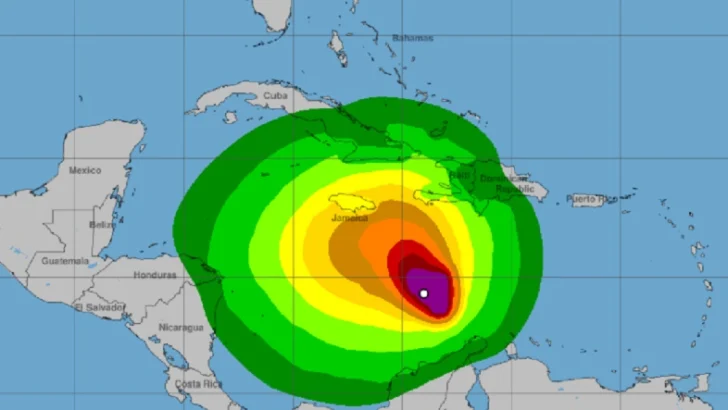Melissa está casi estacionada agarrando fuerzas para avanzar luego hacia el noroeste Melissa está casi estacionada agarrando fuerzas para avanzar luego hacia el noroeste