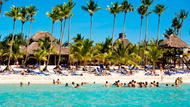 Ligero aumento en llegadas de turistas al Caribe, pese a reducción de demanda desde EE.UU.