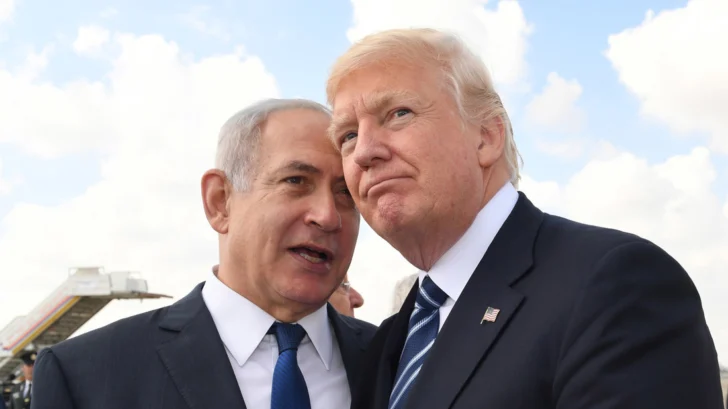  Trump y su aliado, el acusado de genocidio primer ministro de Israel Benjamín Netanyahu. Foto Ministerio de Asuntos Exteriores de Israel.