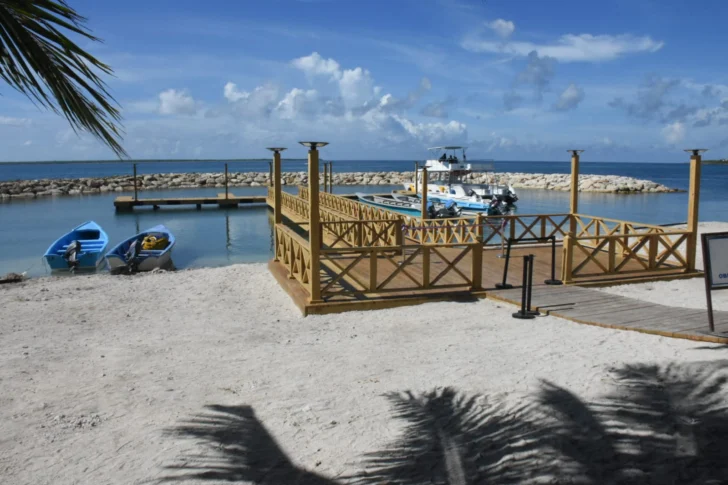 Turismo inaugura en Caleta muelle reconstruido de RD$ 34.4 millones