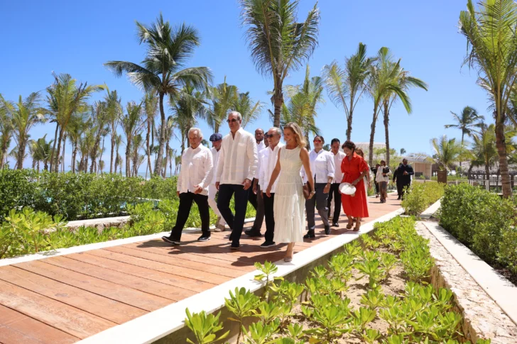Abinader inaugura en Punta Cana hotel construido a un costo de US$160 millones y resalta atractivo de R. D para la inversión