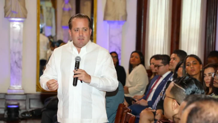 Paliza defiende licitación del monorriel de Santiago y afirma que no es un proyecto 