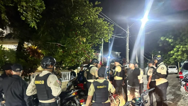 Incautan más de 2,000 gramos de distintas drogas durante intervención en Haina y Nigua Incautan más de 2,000 gramos de distintas drogas durante intervención en Haina y Nigua