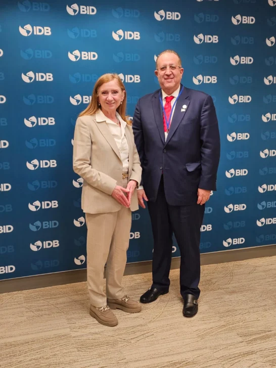  Anabel González, vicepresidenta de Países del BID y ministro de Hacienda y Economía, Magín Díaz.