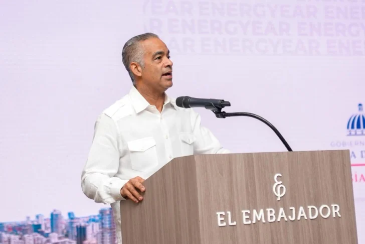 Actualización del Plan Energético Nacional 2025-2038 incluirá las energías renovables y baterías de almacenamiento 