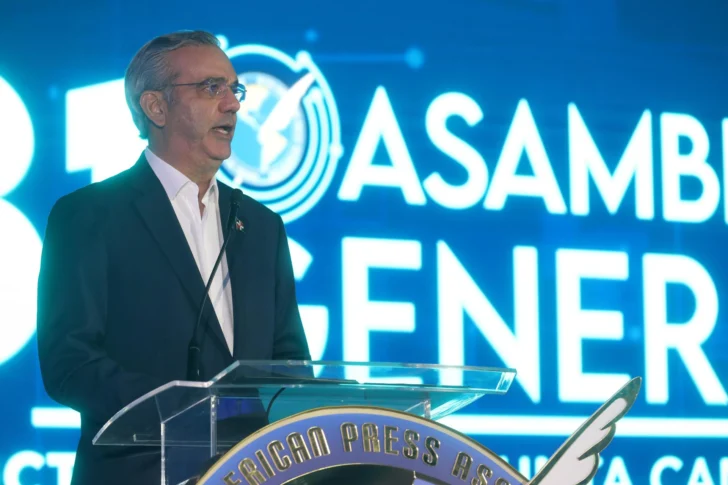 Abinader: 'La libertad de prensa es fundamental para la democracia'