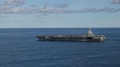 EE.UU. ordena desplegar en el Caribe el buque de guerra más grande del mundo y eleva la presencia militar en la región
