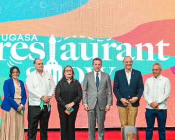 Resaltan crecimiento gastronómico y turístico de Santiago Resaltan crecimiento gastronómico y turístico de Santiago