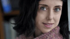 Irene Vallejo, la voz que rescata el asombro (III). El tiempo y los libros