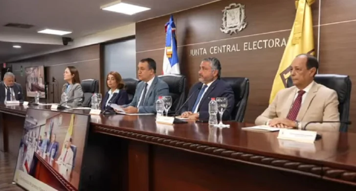 Datos sobre dominicanos para nueva cédula no están en riesgo con licitación