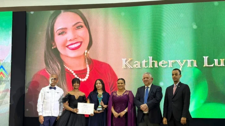 Katheryn Luna, Gran Premio PEL2025; Adompretur celebra excelencia del periodismo Katheryn Luna, Gran Premio PEL2025; Adompretur celebra excelencia del periodismo
