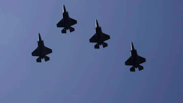 Seis aerolíneas cancelan sus conexiones con Venezuela tras la advertencia de EEUU