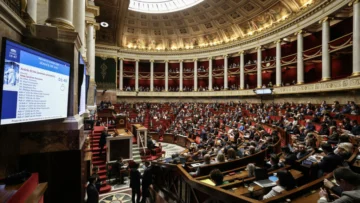 Francia: Los diputados franceses adoptan la suspensión de la controvertida reforma de las pensiones Francia: Los diputados franceses adoptan la suspensión de la controvertida reforma de las pensiones